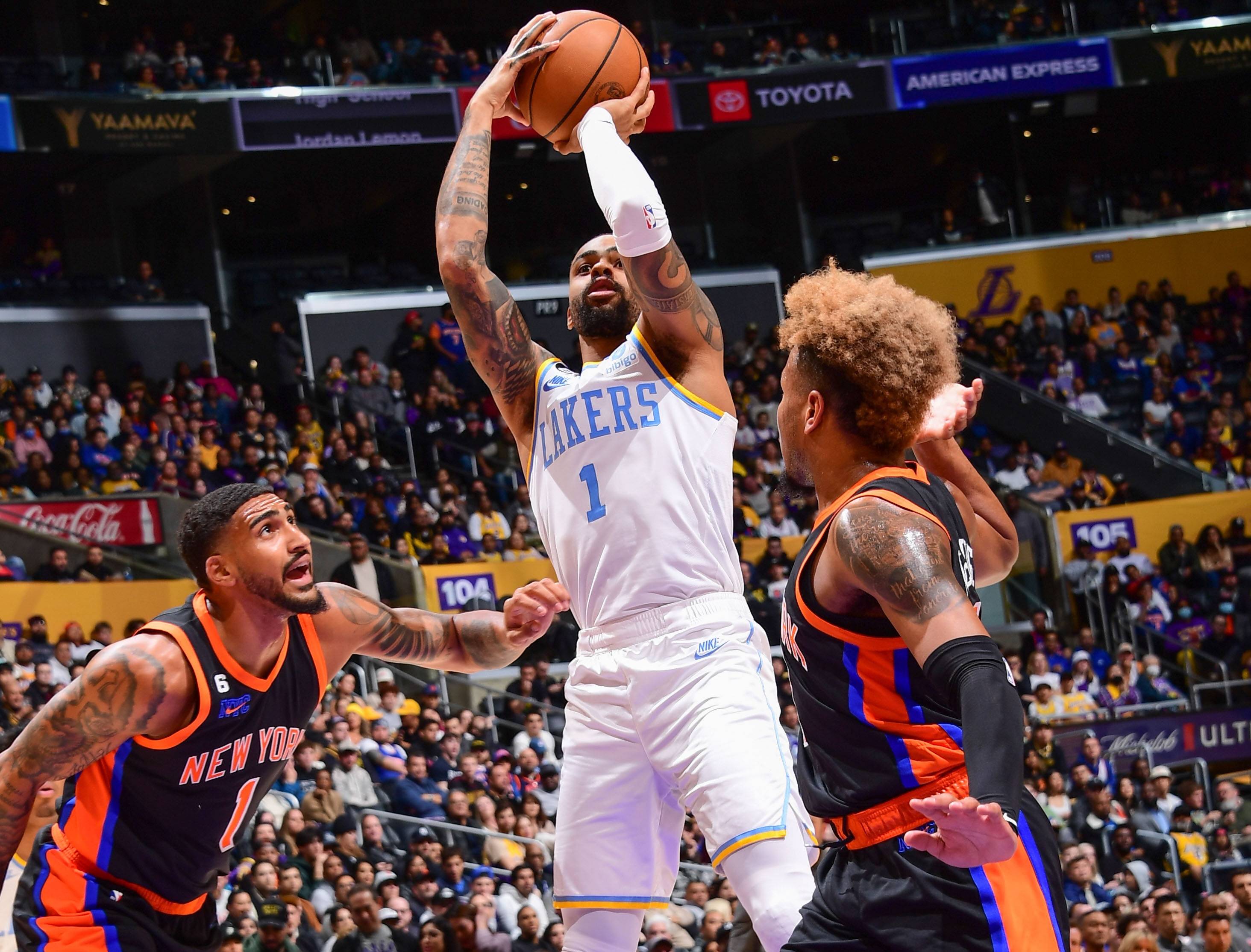 尼克斯遭湖人逆转,惜败对手 尼克斯遭湖人逆转,惜败对手