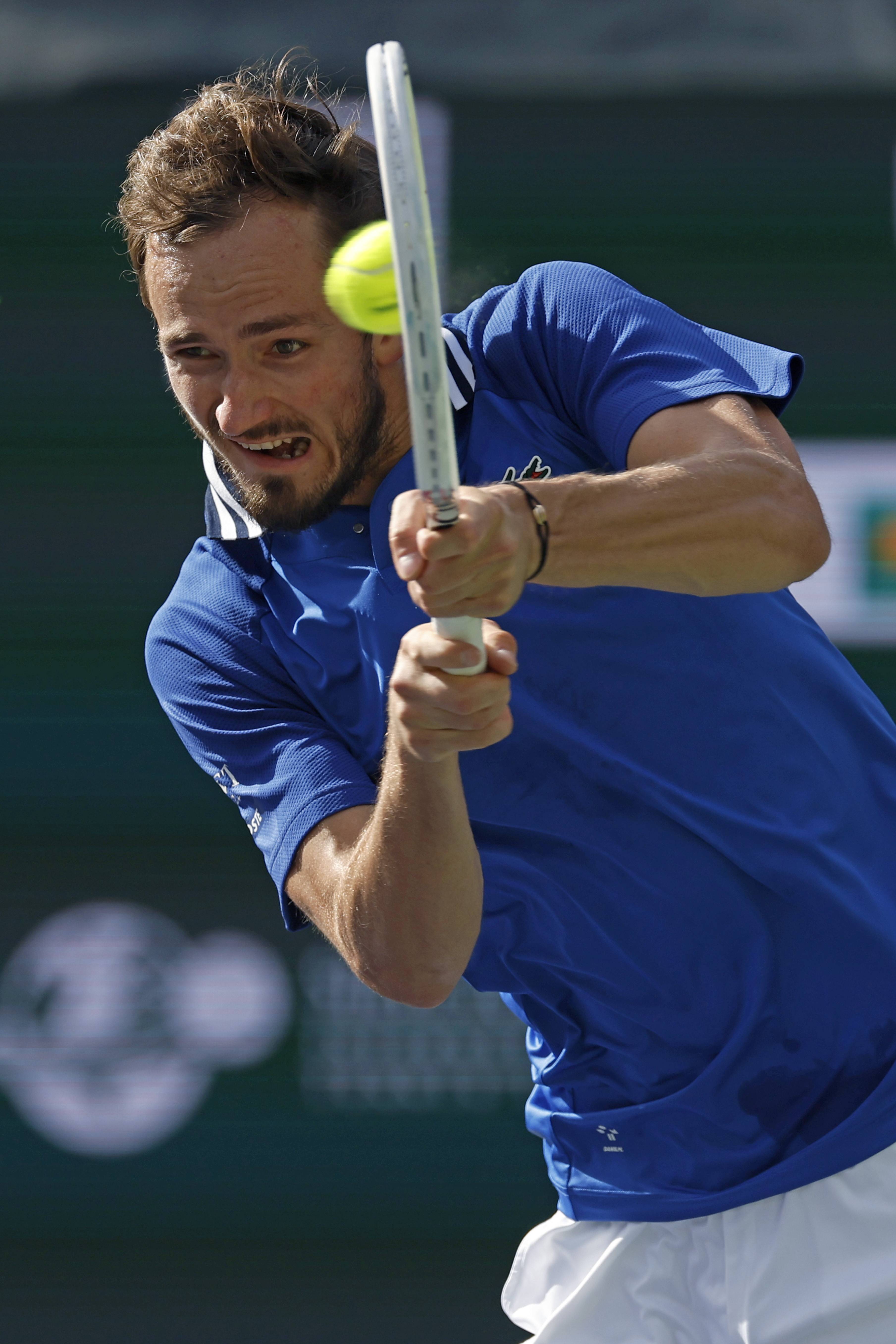 包含世界网球队绝杀法国网球队，梅德韦杰夫绝境逆转的词条