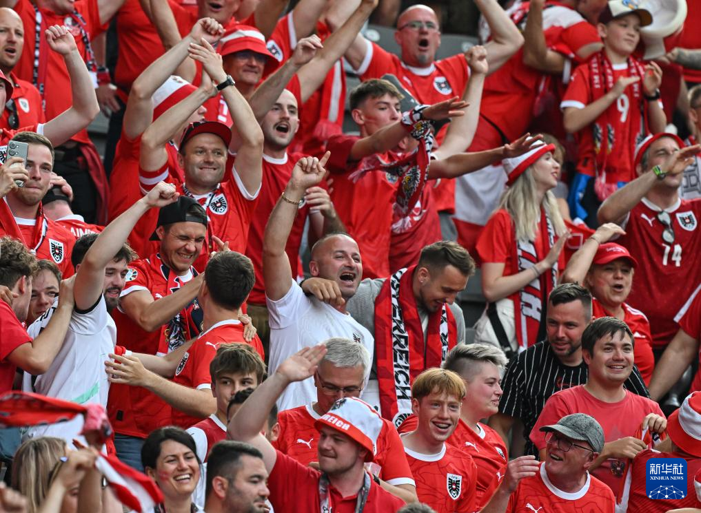 奥地利队碾压波兰队，奥恰洛夫惊艳四座