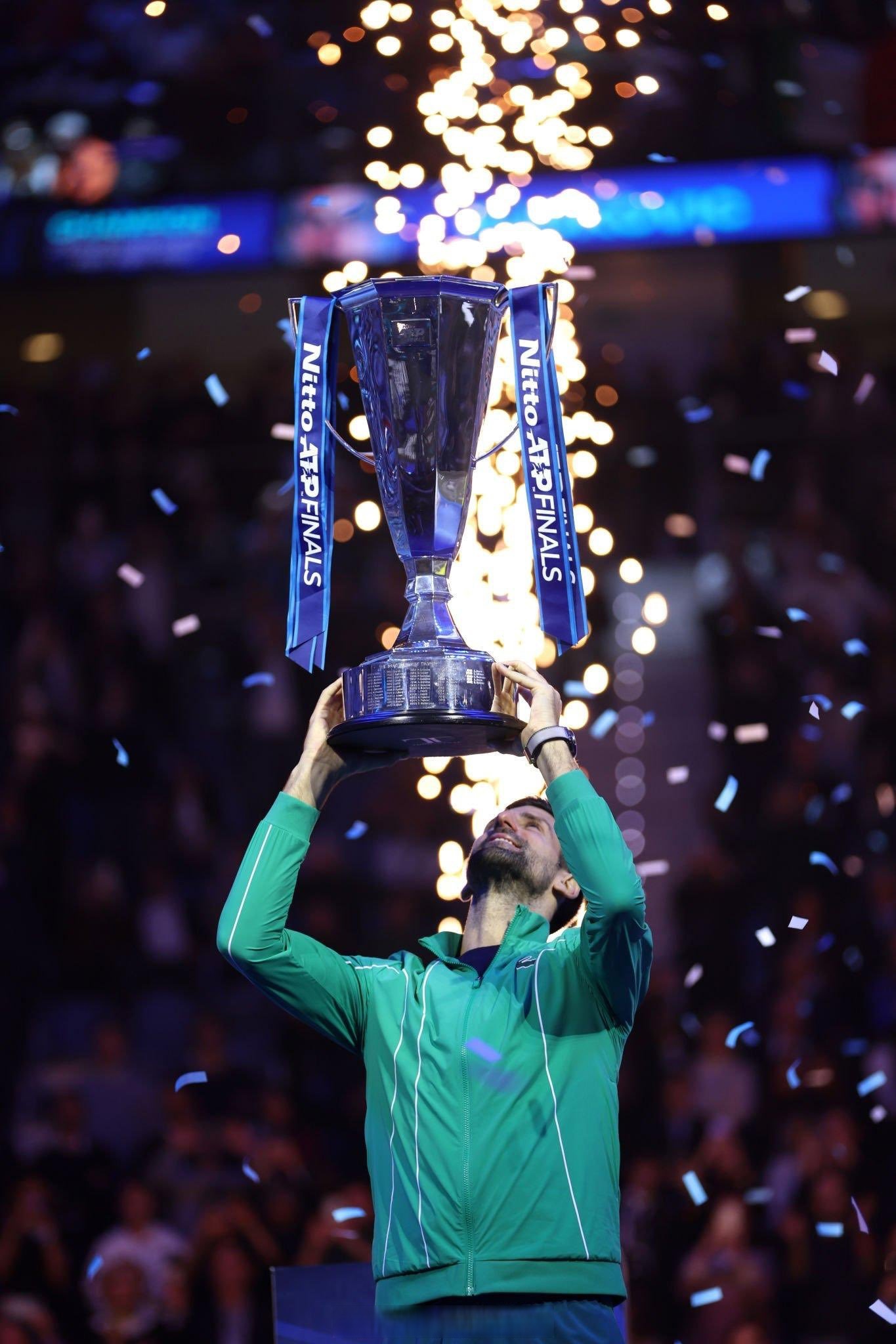 年终总决赛鏖战联合杯，德约科维奇高光表现